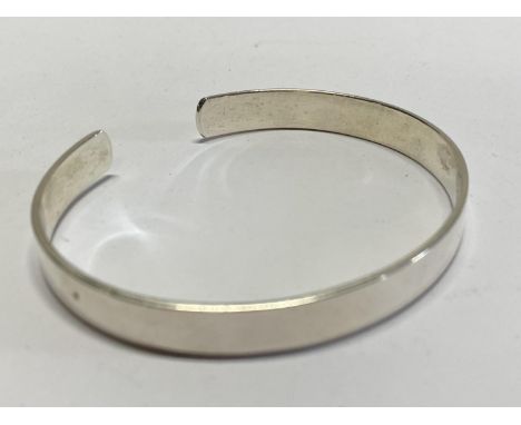 A 925 silver bangle