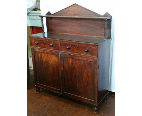 19th century mahogany chiffoniere, the shelf back supported by rope-twist columns, two frieze drawers with pair panel doors b