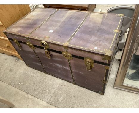 A 'ATLAS' TRAVELLING TRUNK WITH BRASS FITTINGS, PSEUDO WOODEN EFFECT INTERNALLY  AND LIFT-OUT TRAY, 40X21X22" 