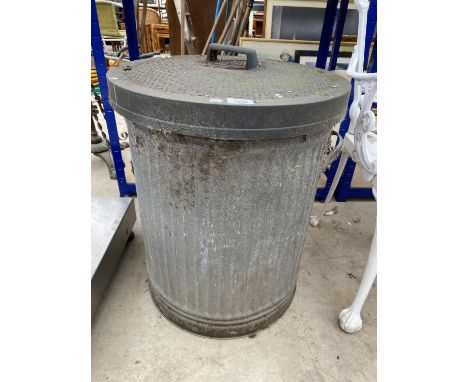 A VINTAGE GLAVANISED DUST BIN/PLANTER 