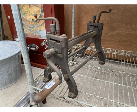 A MINITURE VINTAGE MANGLE 