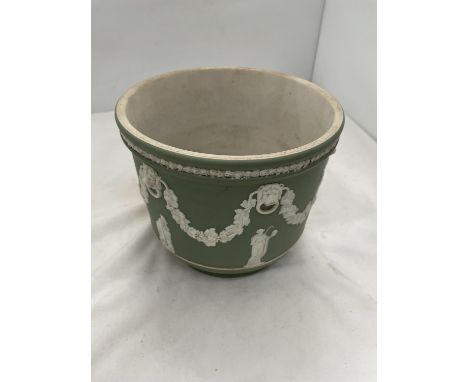 A GREEN WEDGWOOD JASPERWARE PLANTER HEIGHT 18CM DIAMETER 21CM 