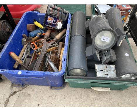 AN ASSORTMENT OF ITEMS TO INCLUDE OUTSIDE LIGHTS AND TOOLS TO INCLUDE SHEARS, AN AXE AND A BATTERY CHARGER ETC 