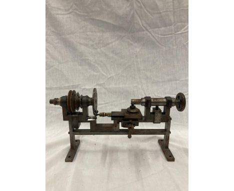 A VINTAGE WATCH MAKERS LATHE 