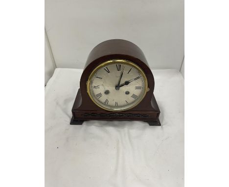 A P. LAIDLAW (PERTH) VINTAGE MAHOGANY MANTLE CLOCK, HAS BEEN RE-SET WITH THE KEY.  WORKING WHEN CATALOGUED 