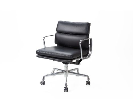 A HERMAN MILLER EAMES SOFT PAD OFFICE CHAIR (2)
With aluminium frame and black leather upholstery, manual seat adjustment, la