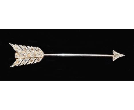 An Art Deco 18ct white gold and platinum diamond-set arrow jabot, with millegrain-set rose-cut diamonds, arrowhead and flight