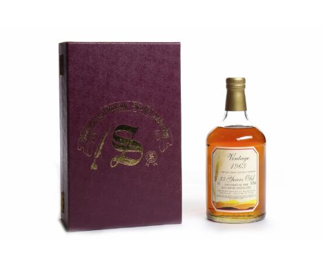 BEN NEVIS 1963 SIGNATORY VINTAGE AGED 33 YEARSActive, Fort William, Inverness-shire. Single Grain Scotch Whisky. Distilled 5t