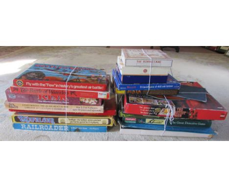 Selection of vintage board games inc Sherlock Holmes, Trafalgar, Risk, Junta and King Hamlet