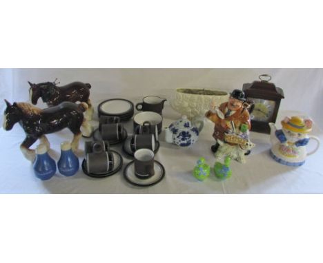 Assorted ceramics inc Ringtons, Sylvac vase, Hornsea and Shire Horses & a mantle clock