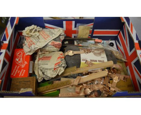 Various watchmakers tools, empty wristwatch cases, steel wool, brushes etc