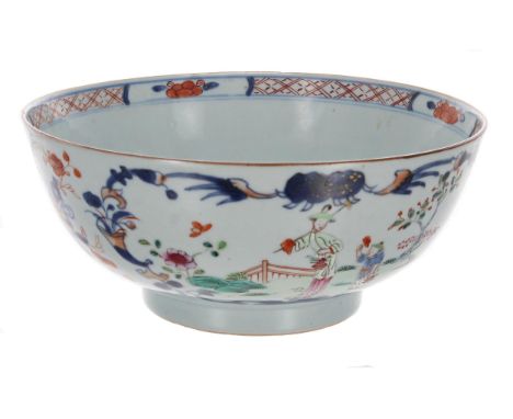 Chinese famille rose circular pedestal porcelain bowl, with underglaze blue and iron red decoration enamelled with scenes of 