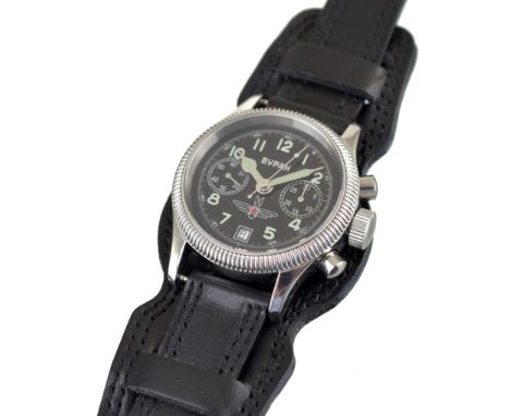 Poljot Herrenarmbanduhr, sog. Chronograph. Stahlgehäuse, drehbare Lunette, schwarzes Ziffernblatt, kleine Sekunde, Minutenzäh