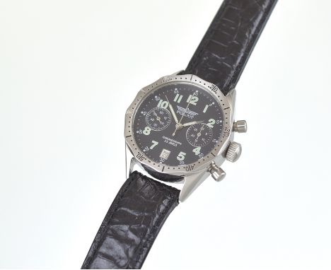 Poljot Herrenarmbanduhr, sog. Chronograph. Stahlgehäuse, drehbare Lunette, schwarzes Ziffernblatt, kleine Sekunde, Minutenzäh