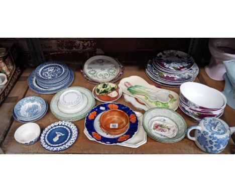 SHELF OF MISC DECORATIVE PLATE, BOWLS &amp; OTHER CHINAWARE