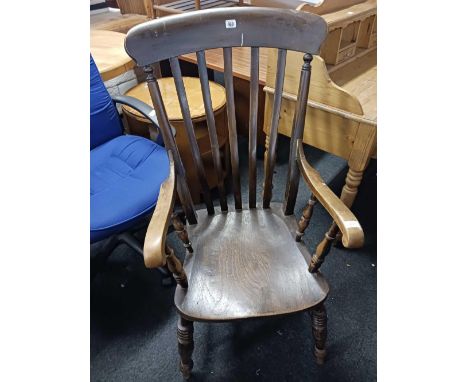 VINTAGE BEECH WOOD WINDSOR STYLE CHAIR WITH TURNED LEGS