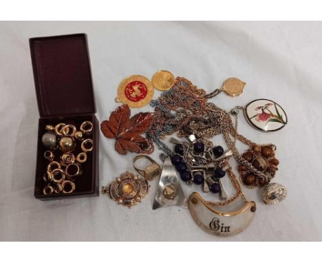 TUB OF MISC COSTUME JEWELLERY, LIMOGES, PORCELAIN GIN WINE TICKET &amp; GOLD COLOURED ITEMS