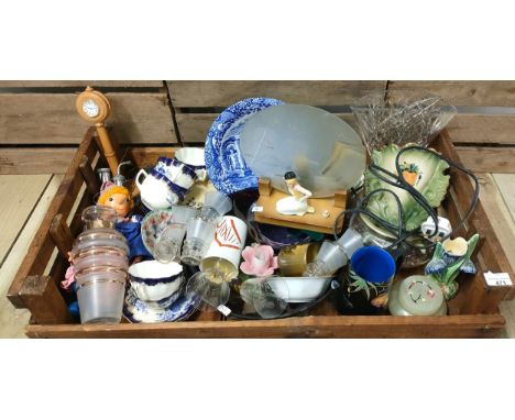 A Crate of collectables; Copeland Spode Victorian scene bowl, art deco figural table lamp, Victorian tea service, Art Deco de