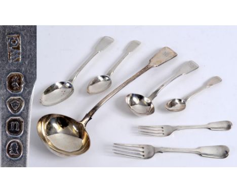 A George IV silver fiddle pattern part table service, crested, comprising eight tablespoons, seven dessert spoons, a teaspoon