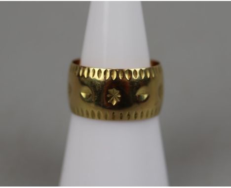 18ct gold ring. Appox. weight: 6.7g - Approx. size: N 