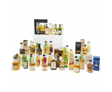 Collection of mixed miniature whisky, to include Glenmorangie 10 years old, Highland Park 12 years old, Kilchoman Single Malt
