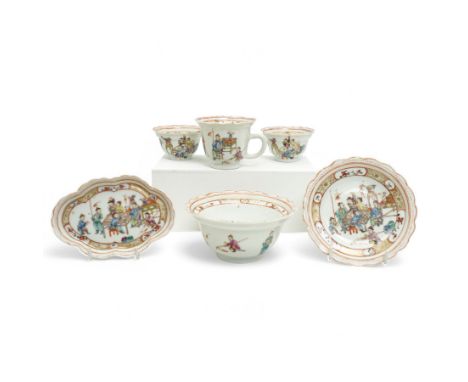 Set of Chinese 20th century tea wares, comprising three bowls of graduating sizes, teacup, spoon rest and small plate, decora