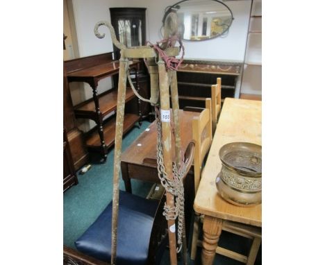 A BRASS FLOOR STANDARD LAMP with jardiniere 