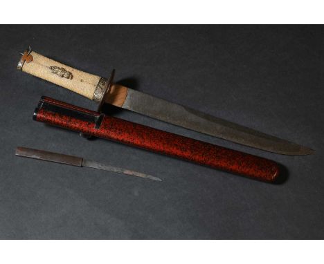 A Japanese tanto,Edo or Meiji, 19th century, the red makie lacquer saya (scabbard), with a kozuka, decorated with a single ch