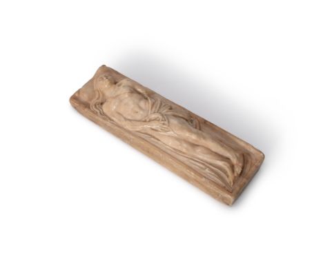 A Continental alabaster model of Christ entombed, possibly Spanish or Netherlandish, late 16th or 17th century, the male figu