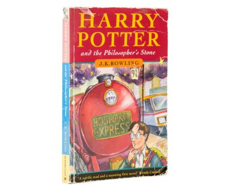 Rowling (J.K.) Harry Potter and the Philosopher's Stone, first paperback edition, with "Joanne Rowling", no space between "Ta