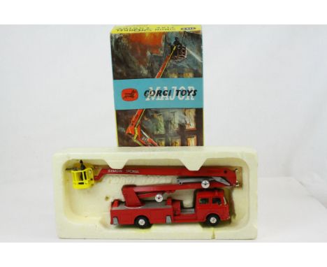 Boxed Corgi 1127 Simon Snorkel Fire Engine diecast model, diecast vg, box gd with hole to top lid