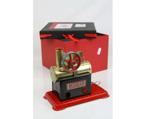 Mamod Minor No 2 Live Steam Stationary engine with custom box, very good condition, with custom Mamod sticker to side