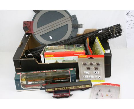 Quantity of OO gauge model railway to include 4 x carded and unopened Hornby figure sets, turntable, track, 12 x items of rol
