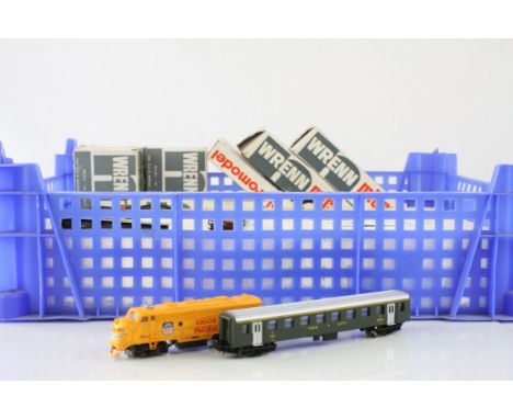 N gauge model railway to include 10 x boxed Wrenn Micromodels accessories (511/C Terminal and various track) and a Bachmann U
