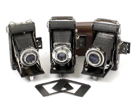 Three Kinax Folding Roll Film Cameras. Including a Super Kinax model (condition 4/5F) and a Kinax III (condition 4/5F) multi 