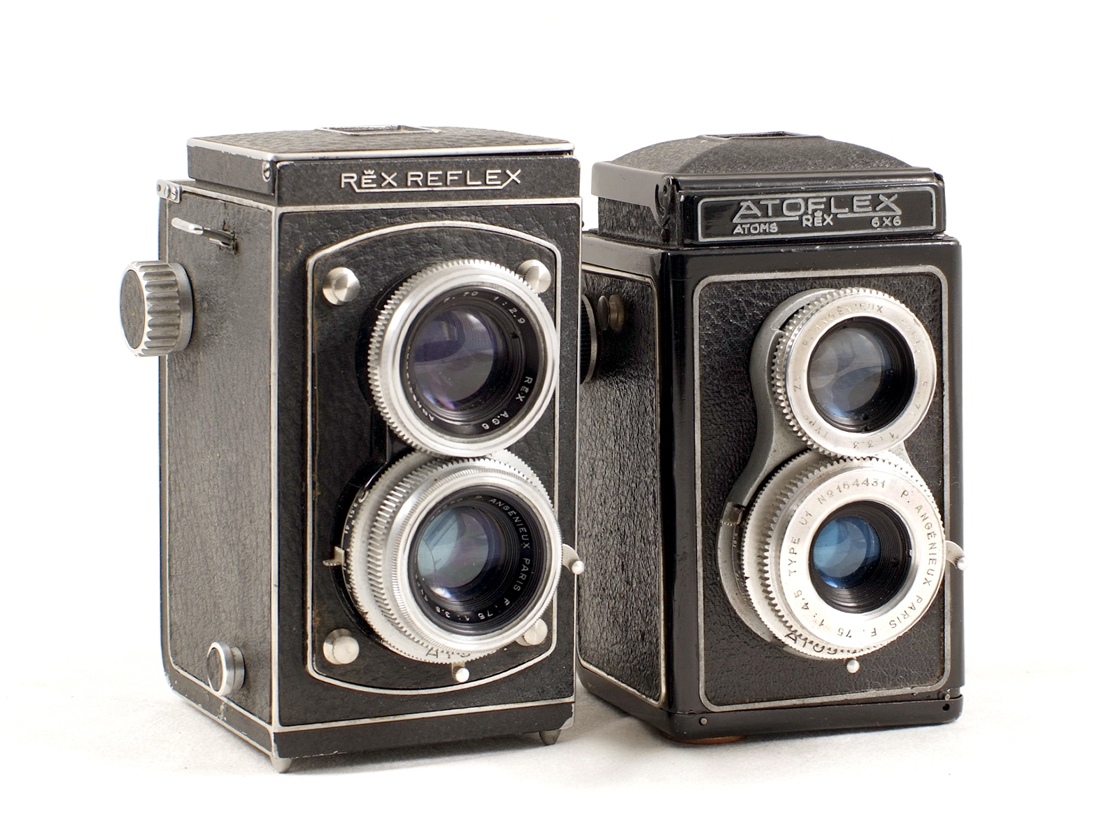 Rare French Atoms Rex Twin Lens Reflex Camera. The first TLR camera to