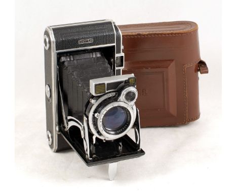 Royer Teleroy Medium Format CRF Roll Film Camera. (condition 4F) with Som Berthiot Flor f3.5 105mm lens. With ERC. (From the 