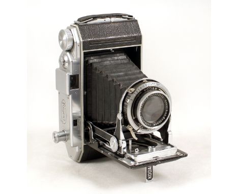 Rare Kodak Regent II Medium Format Rangefinder Camera. (shutter linkage needs slight adjustment, otherwise 4/5F). Fitted with