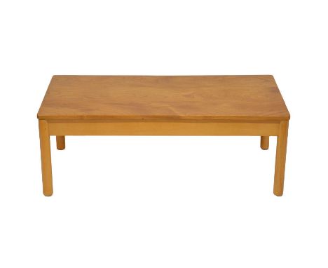 Modern Ercol elm and beech coffee table, rectangular top, turned legs, 107x53cm, height 40cm.