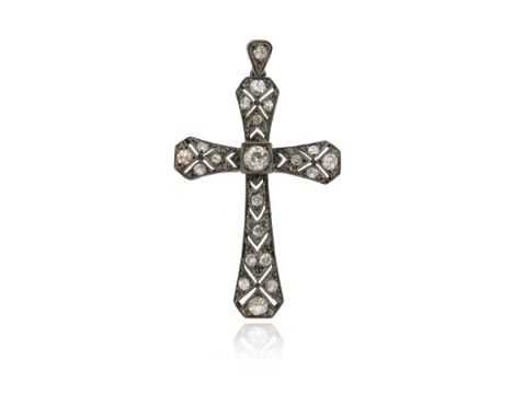 A diamond cruciform pendant, set with graduated old cushion-shaped diamonds millegrain-set in pierced platinum mount, 4cm hig