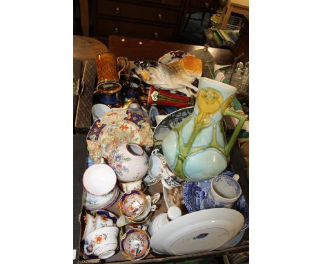 TWO TRAYS OF VINTAGE CERAMICS AND CHINA TO INCLUDE MINTONS, SPODE, WEDGWOOD ETC.