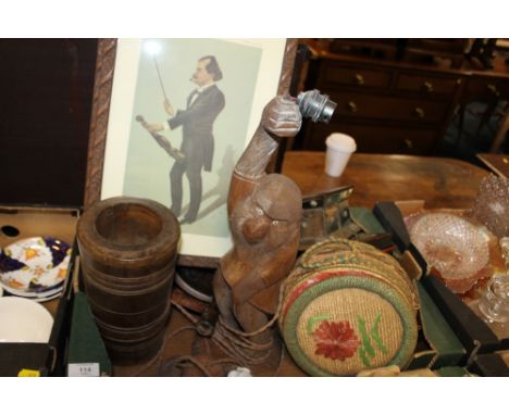 A TRAY OF TREEN TO INCLUDE A FRUIT BOWL, MONKEY LAMP, PICTURES ETC.