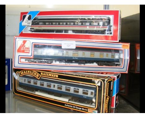 Six boxed Lima model railway carriages 