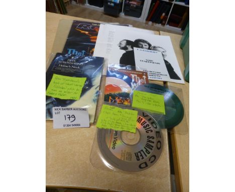 Records / Memorabilia :  The Who promo disks book - Keith Altham press mailout b/w photo etc