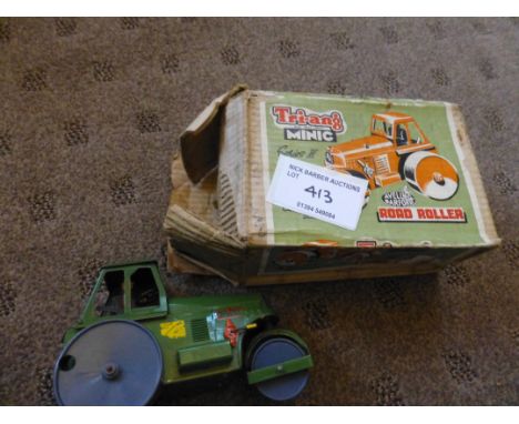 Diecast : Triang Minic Aveling Road Roller Clockwise Series II boxed - box not great, but vehicle excellent