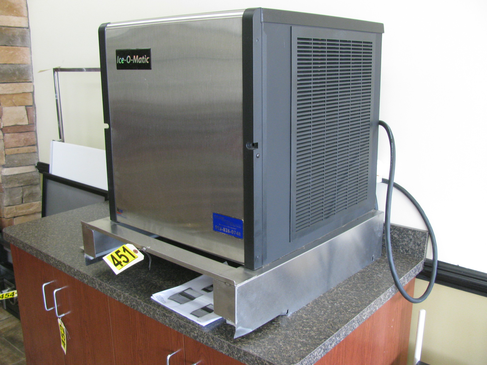 IceOMatic Ice Machine Model ICE0320HA4