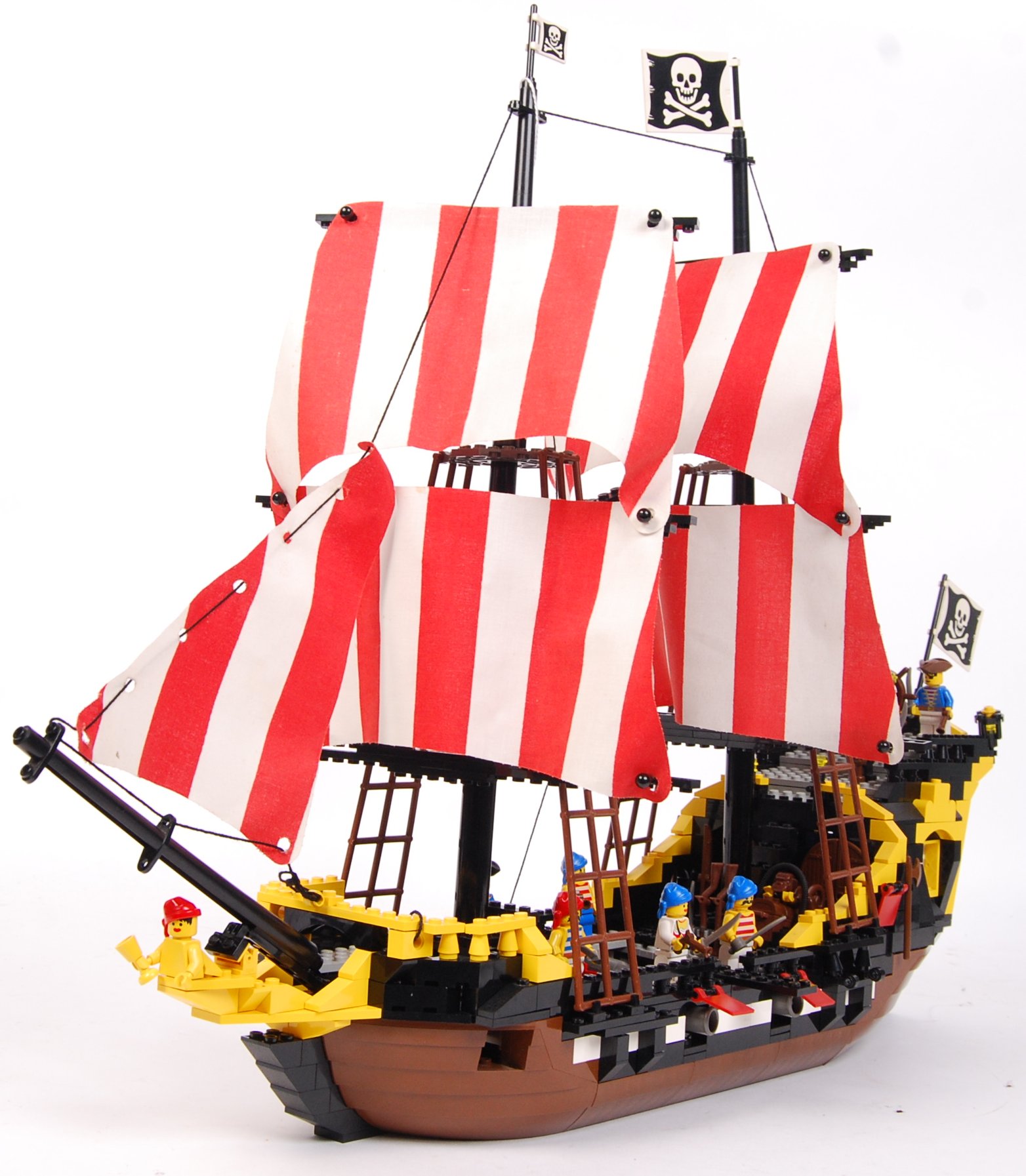 An Original Vintage Lego Legoland Pirates Set No. 6285 ' Black Sea 