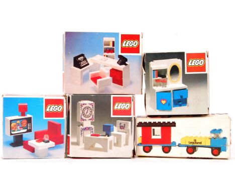 A collection of 5x vintage 1970's Lego boxed playsets. Contents unchecked, but presumed complete. To include sets: 274, 270, 