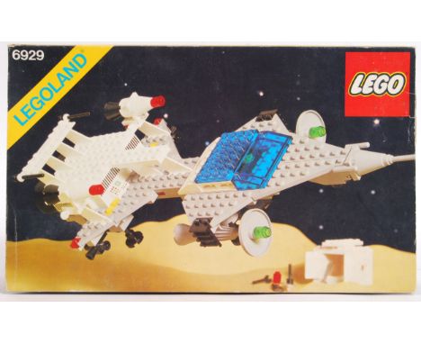 An original vintage c1981 Lego Legoland Space set 6929 ' Starfleet Voyager '. Appears complete (but is unchecked by us), with