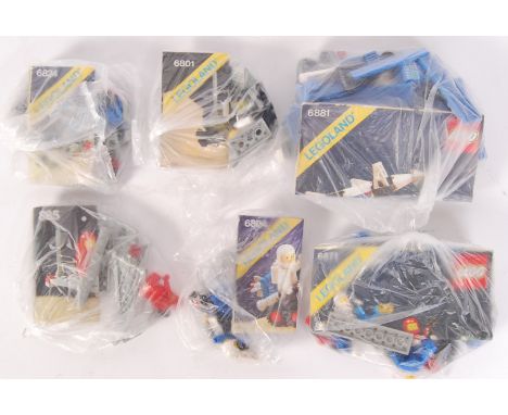 A collection of 6x original vintage Lego Legoland ' Space ' themed 1980's sets. Vendor assures us all are 100% complete (but 